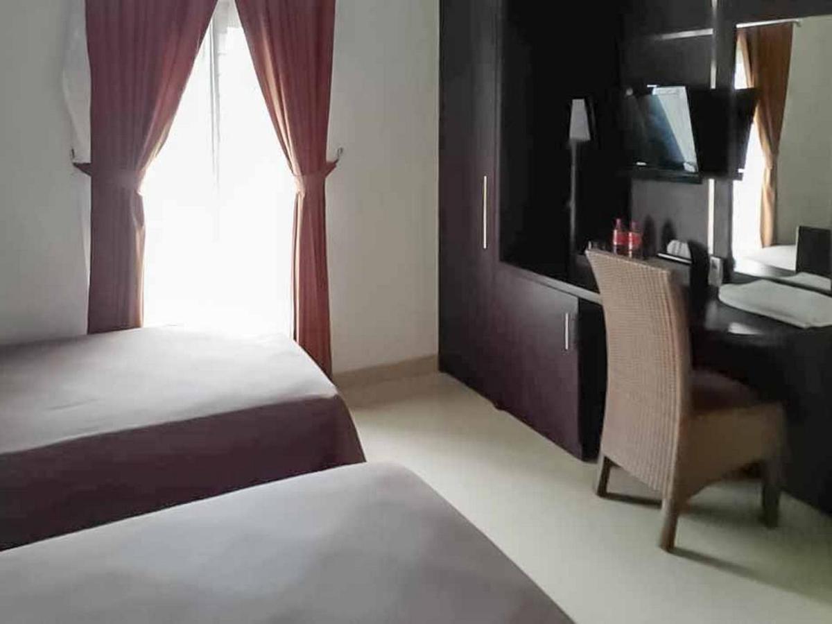 Hotel Reddoorz Near Pantai Panjang Bengkulu 2 Exteriér fotografie