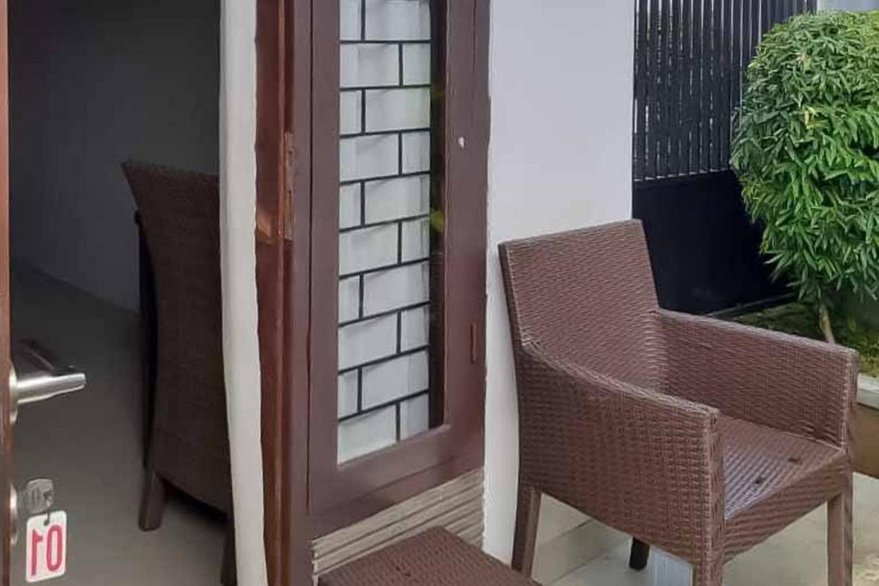 Hotel Reddoorz Near Pantai Panjang Bengkulu 2 Exteriér fotografie